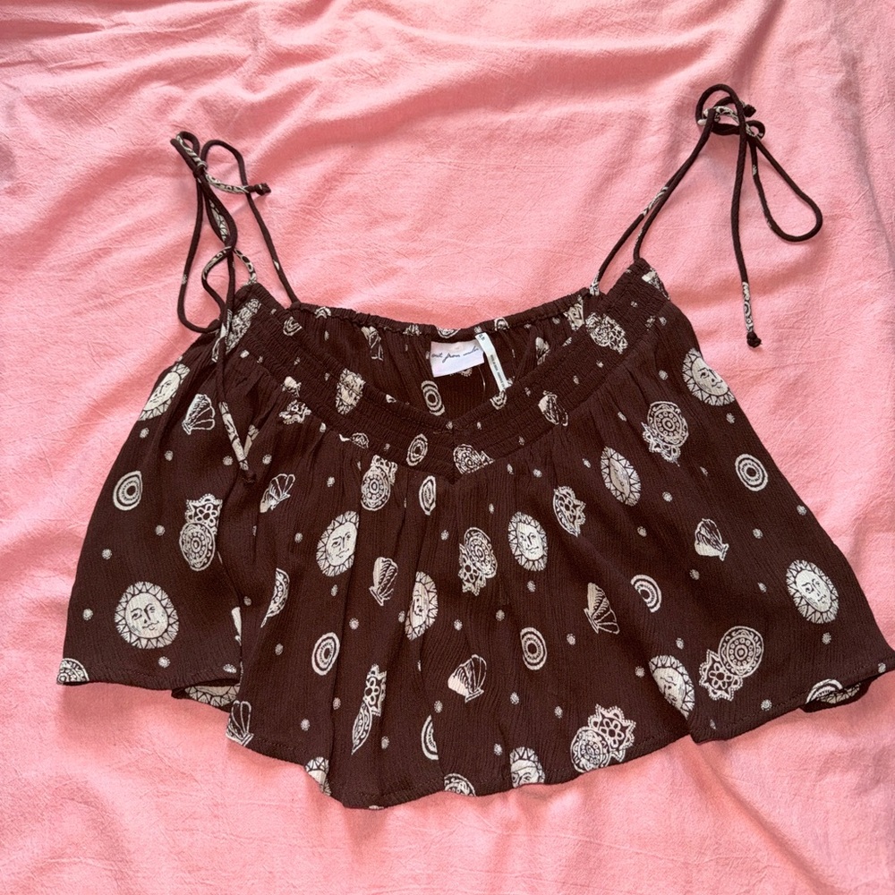 URBAN OUTFITTERS Brown Flowy Top - XS